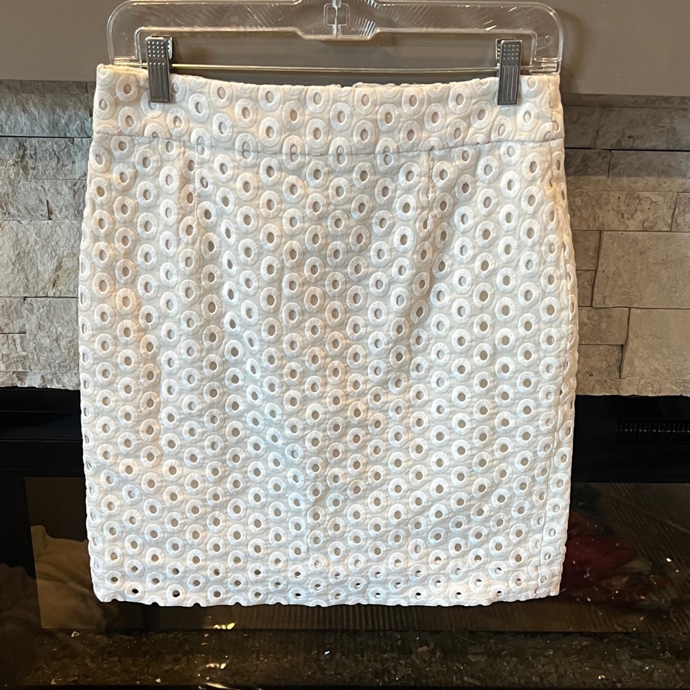 J. Crew White Eyelet Pencil Skirt size 4 P